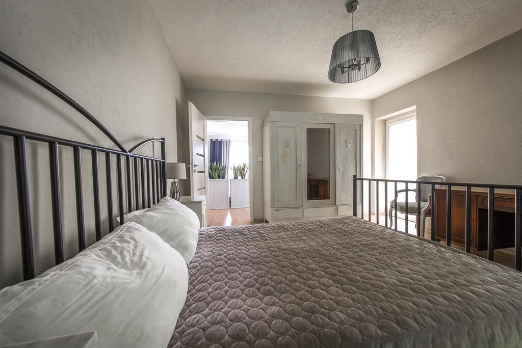 Apartamenty Jablonowa Zielona Góra Esterno foto