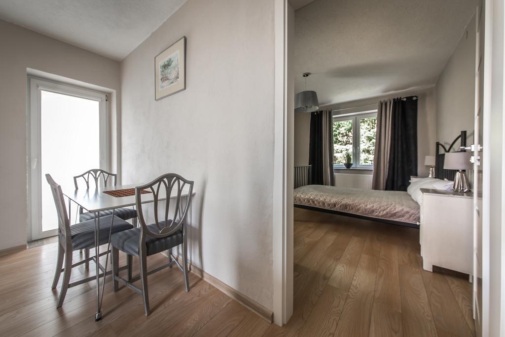 Apartamenty Jablonowa Zielona Góra Esterno foto