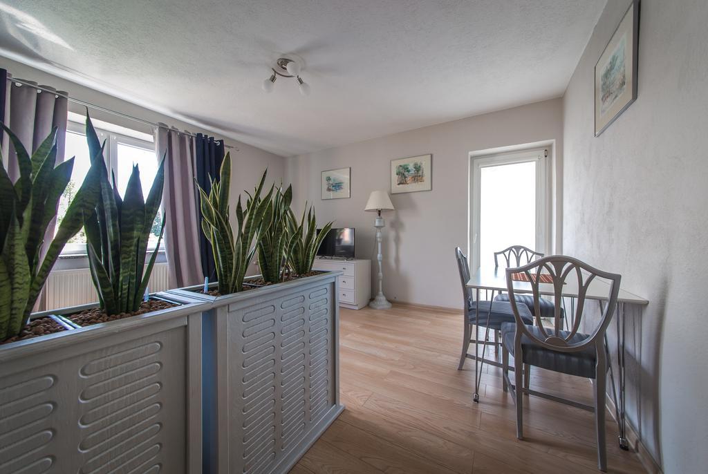 Apartamenty Jablonowa Zielona Góra Esterno foto