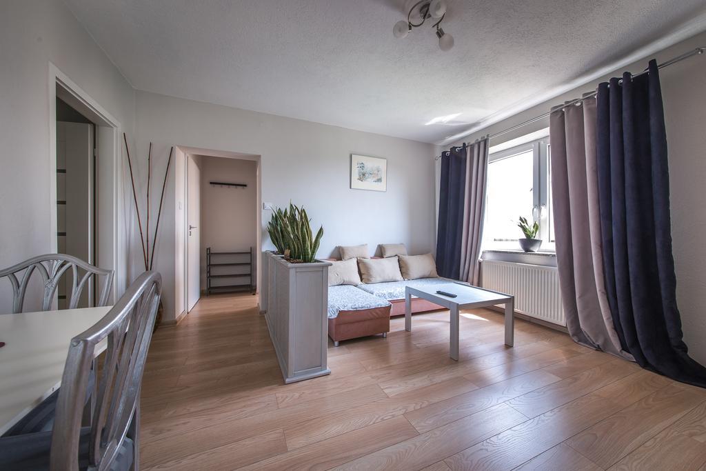 Apartamenty Jablonowa Zielona Góra Esterno foto