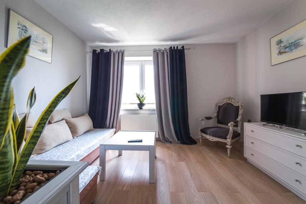 Apartamenty Jablonowa Zielona Góra Esterno foto